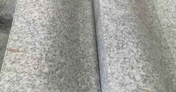 绵阳芙蓉白S型拉丝面路沿石
