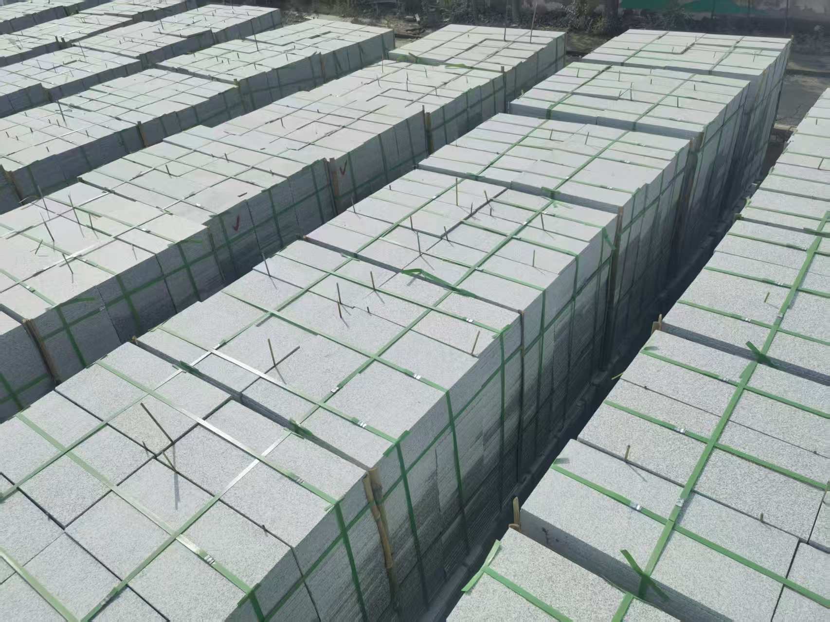 绵阳 芝麻白1.8公分火烧300*600地铺，清仓大甩卖