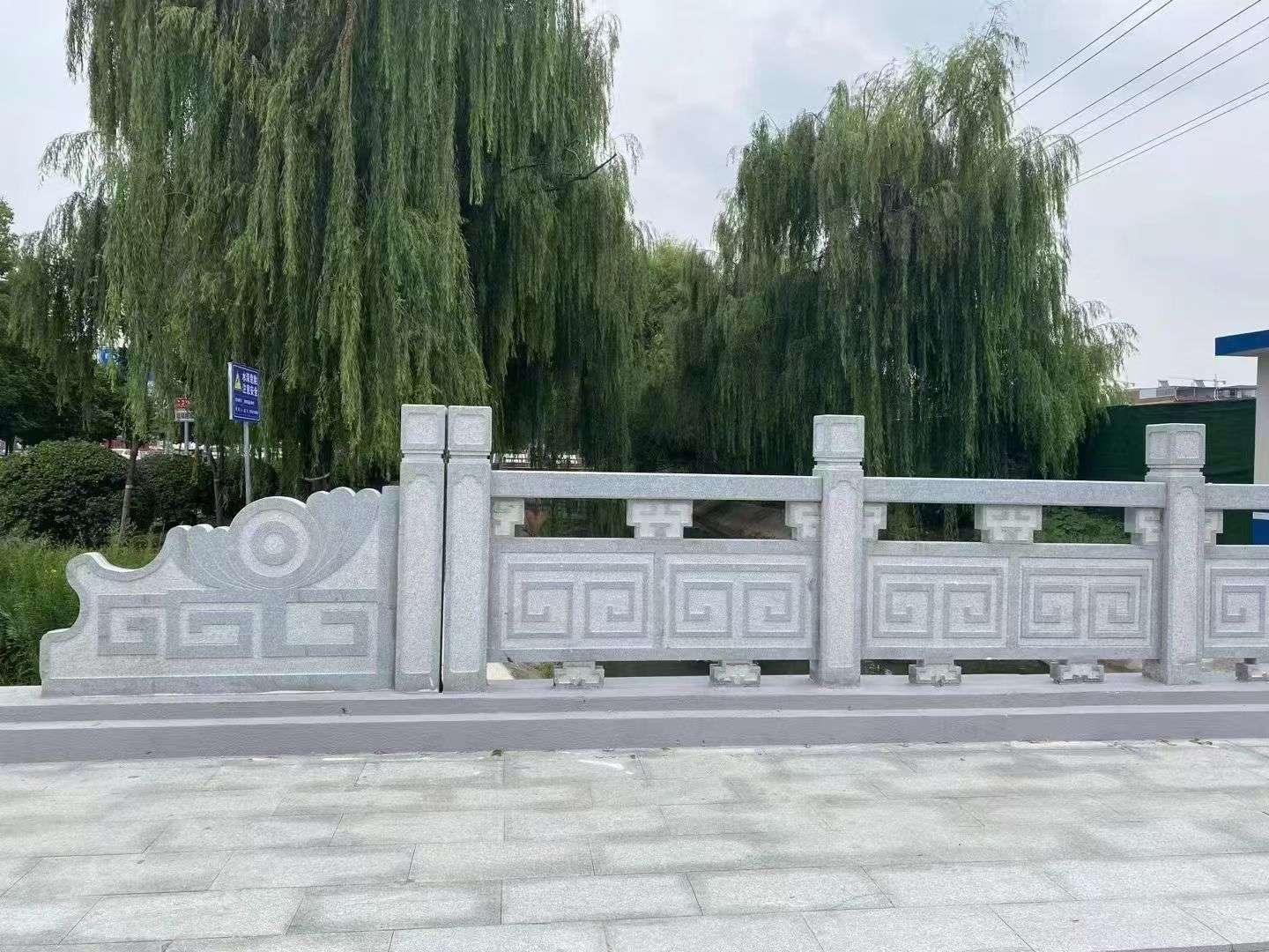 绵阳 芝麻灰桥栏杆、河道栏杆安装效果